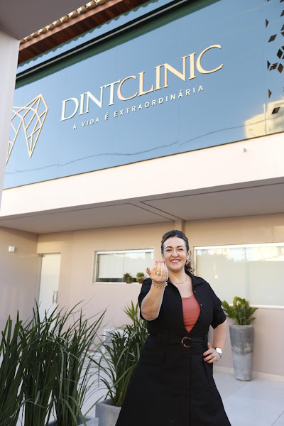 Foto 2 de DintClinic - Dra. Dinawany Dias