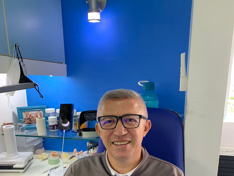 Foto de DM Prótese Dentária