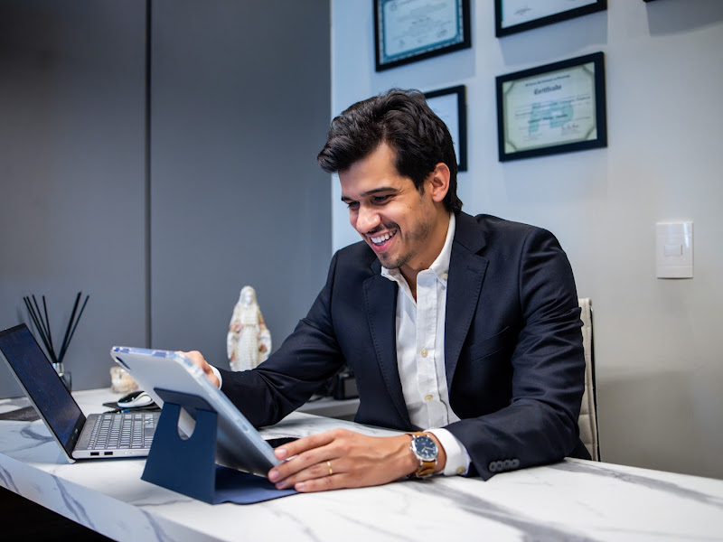 Foto de Doutor Gustavo Paiva - Implantodontia e Estética Dental em Uberaba