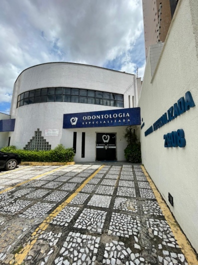 Foto 2 de Dr. Abner Rodrigues Calisto Junior