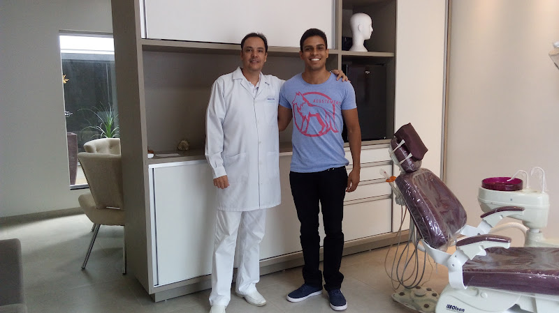 Foto 2 de Dr. Adelson Mota