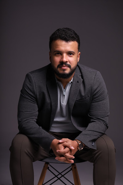 Foto 2 de Dr. Adenil Brito | Dentista em Macapá | Alinhador Invisível