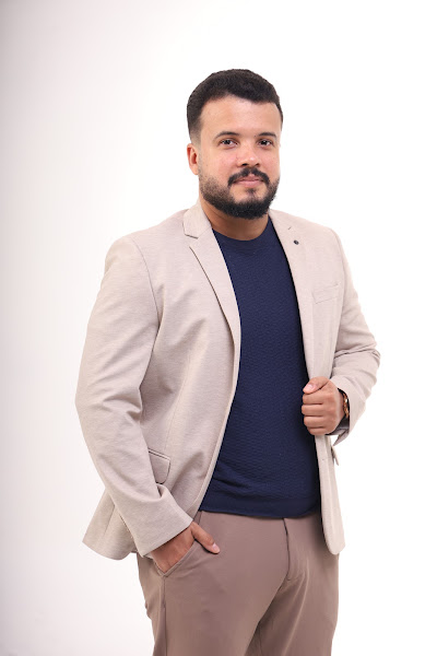 Foto 3 de Dr. Adenil Brito | Dentista em Macapá | Alinhador Invisível