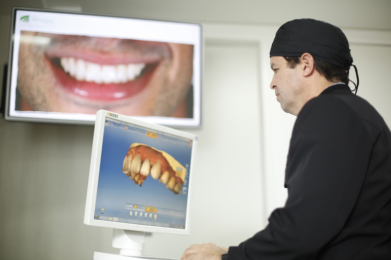 Foto 2 de Dr. Adriano Abreu