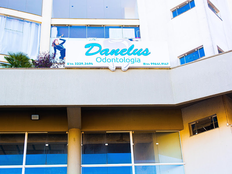 Foto 3 de Dr. Adriano F. Curzel Clínica Odontológica