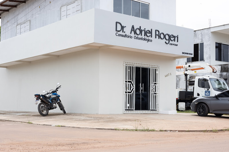 Foto 2 de Dr. Adriel Rogeri Consultório Odontológico