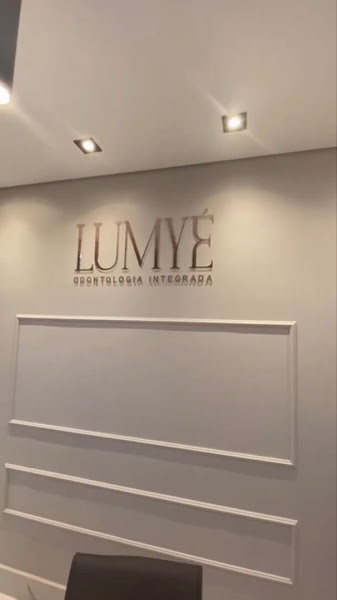 Foto 3 de Dr Albem Thiago | Aparelho Invisível Invisalign em Cuiabá