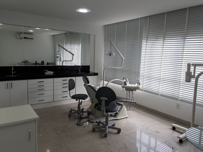 Foto 3 de Dr aleixo neto implantes dentários