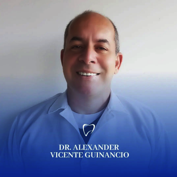 Foto 2 de Dr. Alexander Guinancio - Dentista