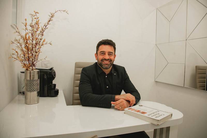 Foto 2 de Dr. Alexandre Batista | Clínica Harmoniza