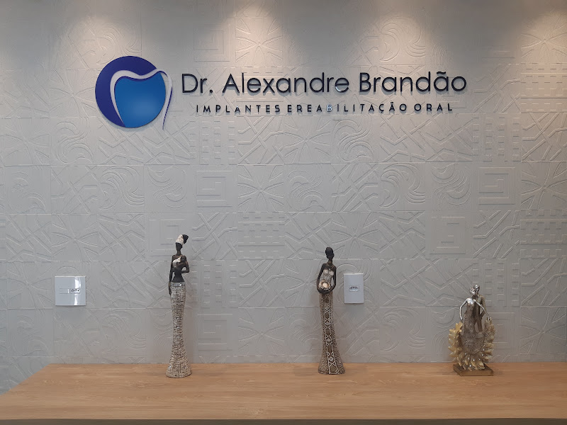 Foto 3 de Dr.Alexandre Brandão Implantes e Reabilitação Oral