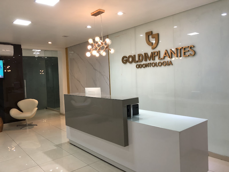 Foto 3 de Dr. Alexandre Lima Silva - Implante dentário na Av Sapopemba- Clínico dentário - Periodontia