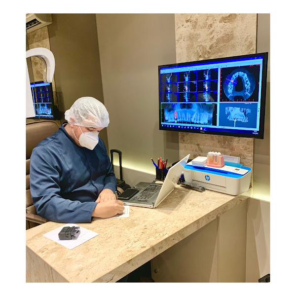 Foto 2 de Dr. Alexandre Maranhão