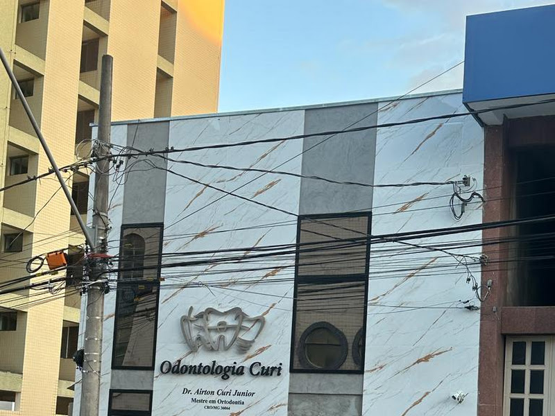 Foto 2 de Dr. Allan Wagner S. Curi