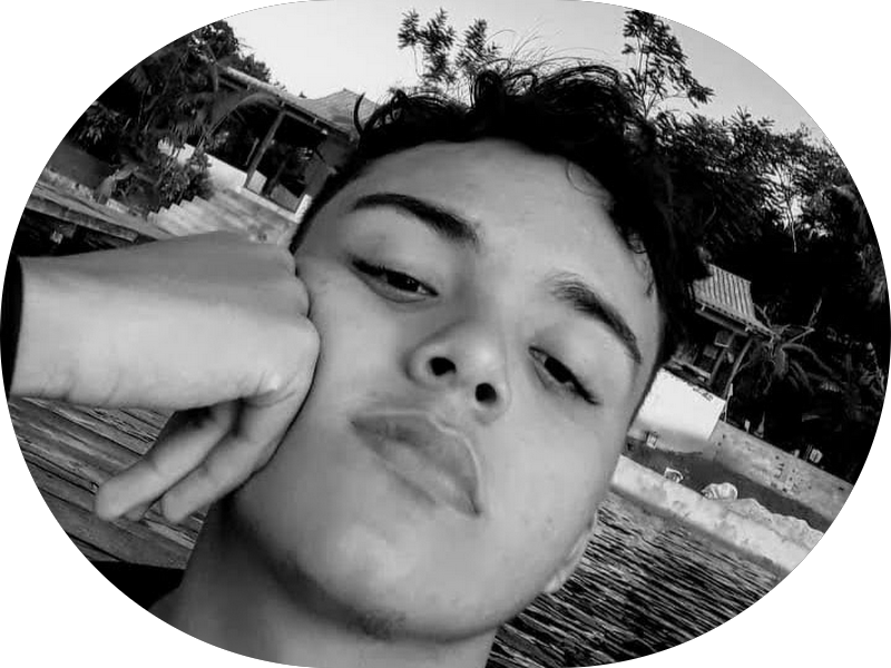 Foto 3 de Drª Ana Carolina Milhomem