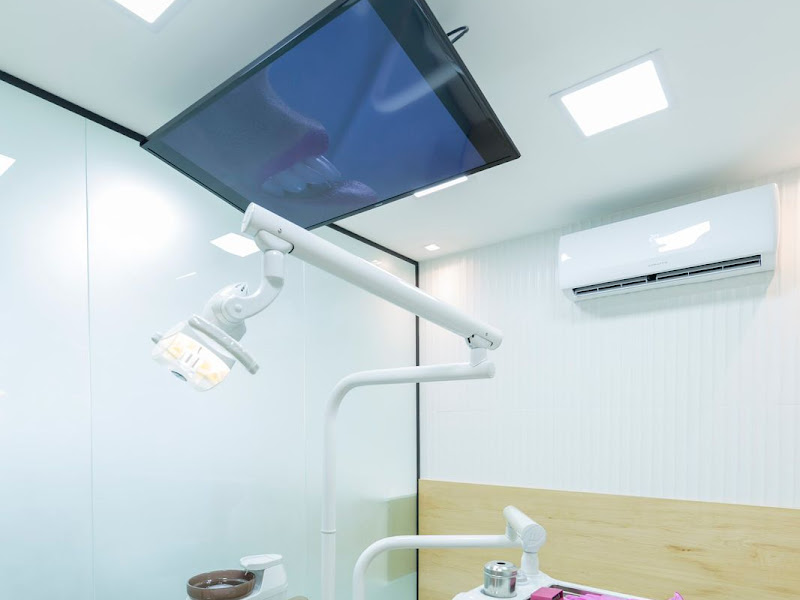 Foto de Dr. Anchieta Tavares – Clínica Odontológica Especialista em Implantes e Harmonização Orofacial em Natal