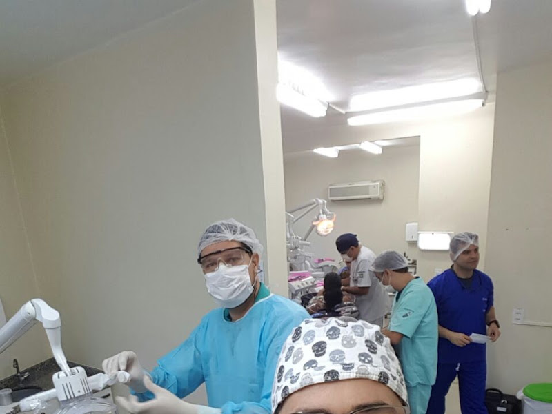 Foto de Dr. Anderson Claussen / Implante dentário