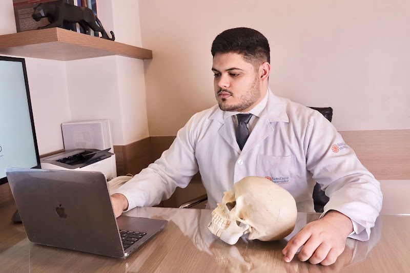 Foto 3 de Dr. André Sampaio - Bucomaxilo Campinas