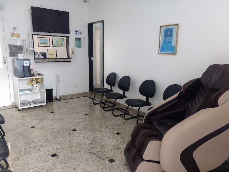 Foto 3 de Dr. André Silva - Implantodontia