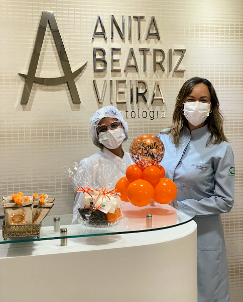 Foto 3 de Drª Anita Beatriz/ Dentista Salvador/ Dentista Caminho das Árvores/ Invisalign/ SouSmile