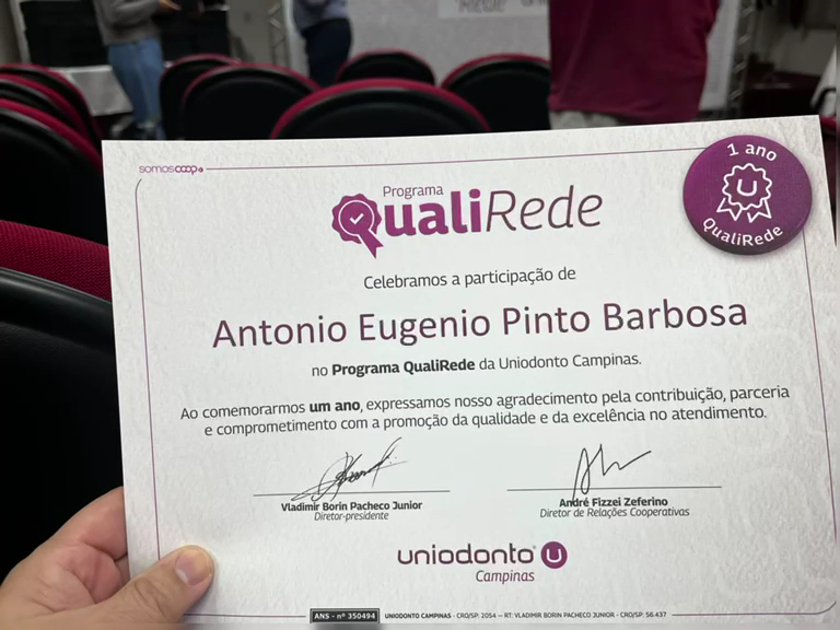 Foto 2 de Dr Antônio Eugênio | Cirurgião Buco Maxilo Facial | Implante em Salto