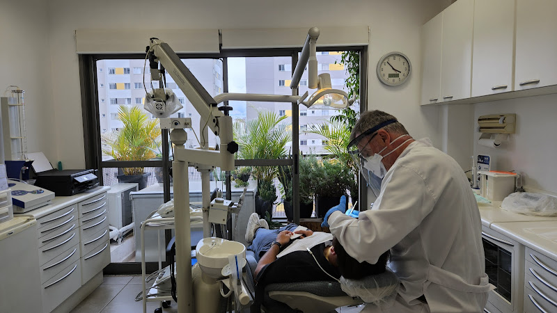 Foto 3 de Dr. Antonio Vianello Neto e Dr. Gilderlan L. da Gama