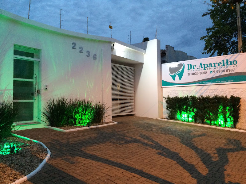 Foto 3 de Dr Aparelho Araraquara - Dentista: aparelho fixo, estético, restauração, limpeza, prótese, canal, clareamento Hapvida Metlife