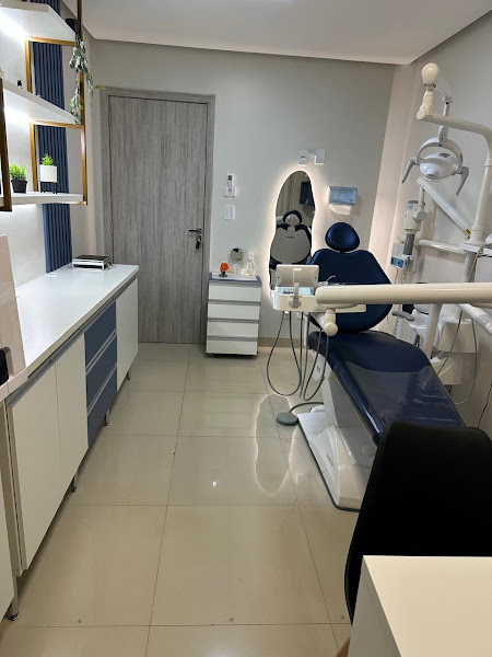 Foto 2 de Dr. Arinaldo Nunes, Endodontista.