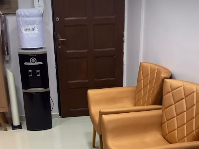 Foto de Dr. Arlisson Henrique - Facetas em resina, prótese e implantes.