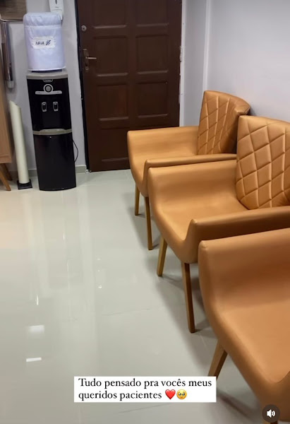 Foto 2 de Dr. Arlisson Henrique - Facetas em resina, prótese e implantes.