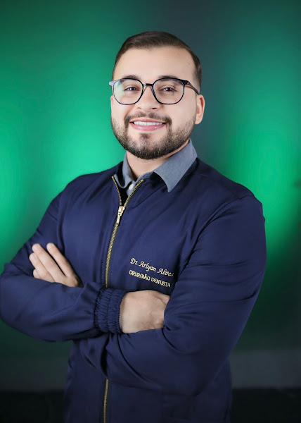 Foto 2 de Dr. Arlyan Alves