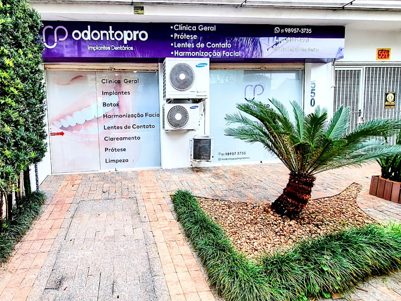 Foto de Dr. Armando Severo Pereira.- Dentista