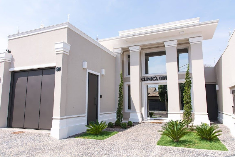 Foto 2 de Dr Artur Marques - Cirurgião Dentista - Buco Maxilo Três Lagoas - MS