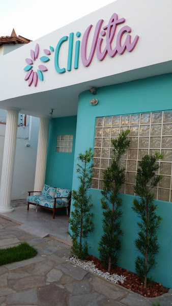 Foto 3 de Dr. Avelar Reis - Implantes Dentários e Estética Oral