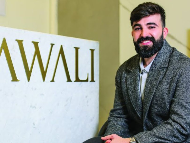 Foto de Dr. Awali - Lentes em Porcelana l Implantes Dentários l Full Face - em Foz do Iguaçu