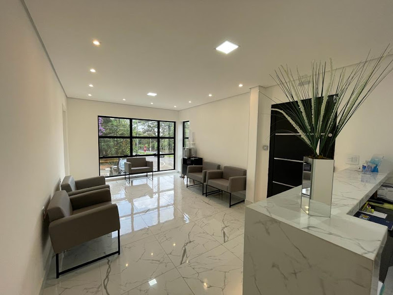 Foto 3 de Dr AYRTON ARCAZAS JUNIOR - Implantes convencionais e zigomáticos.