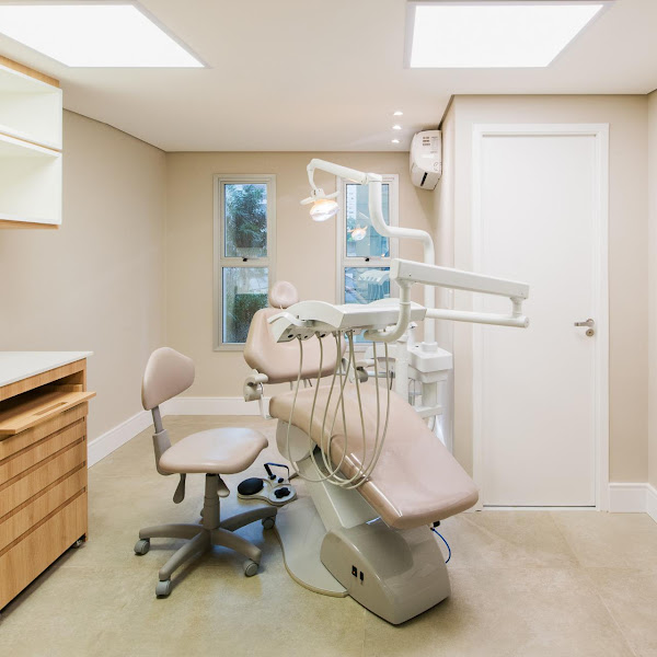 Foto 2 de Dr. Basilio Bernal