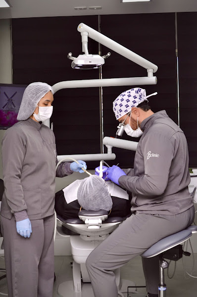 Foto 3 de Dr Bernardo Boni | Cirurgião-dentista em Curitiba