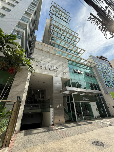 Foto 3 de Dr Bernardo Farrulla - Prótese Protocolo - Icaraí/Niterói