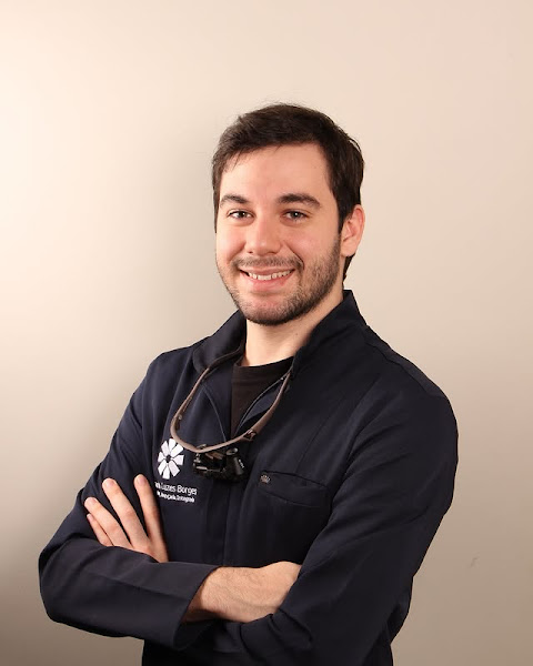 Foto 2 de Dr. Bernardo Luzes Borges | Dentista Estética & Reabilitação Oral | Uberaba