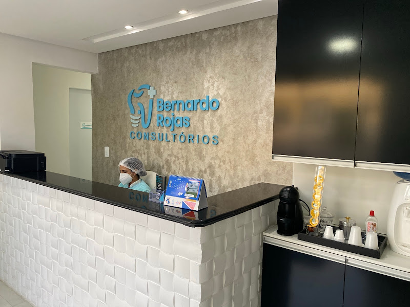 Foto 3 de Dr. Bernardo Rojas | Consultório Odontológico | Dentista em Olinda