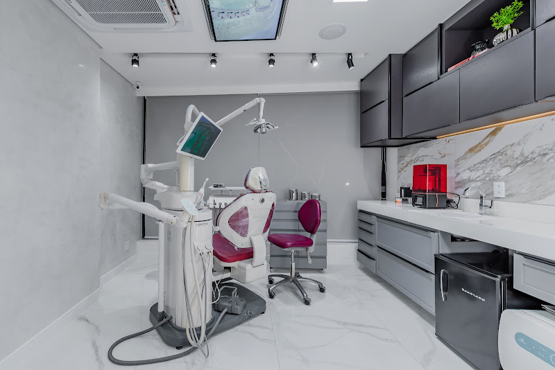 Foto 2 de Dr. Bill Rola