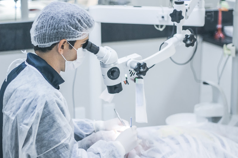 Foto 4 de Dr. Brunno Mororó Implantes Dentários