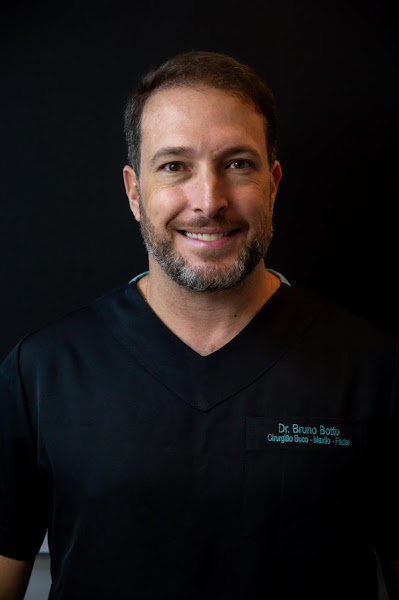 Foto 2 de Dr. Bruno Botto