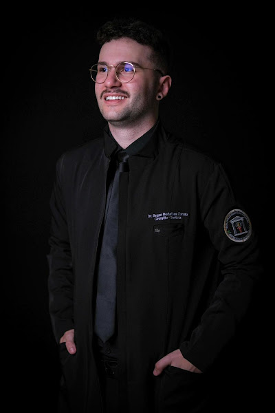 Foto 2 de Dr. Bruno Budaibes - Dentista em Rio Preto 24H
