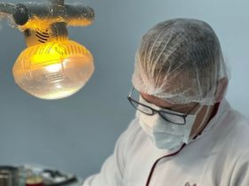 Foto 2 de Dr. Bruno Linhares Lima