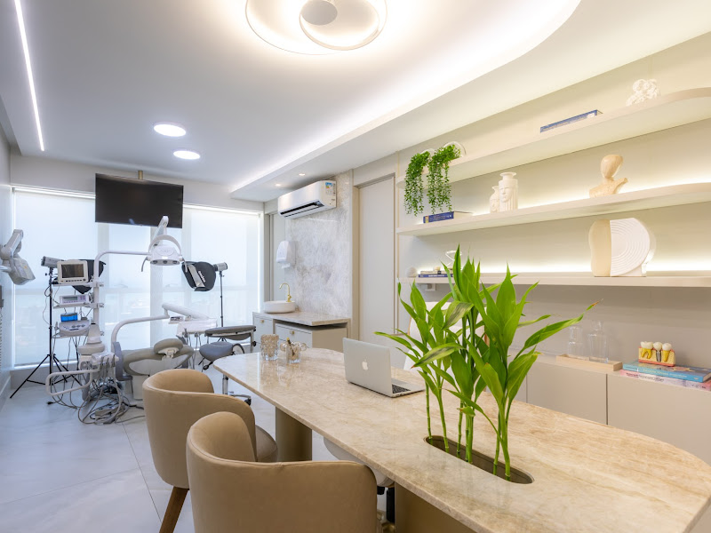 Foto 2 de Dr. Bruno Lins Implante Dentário em João Pessoa