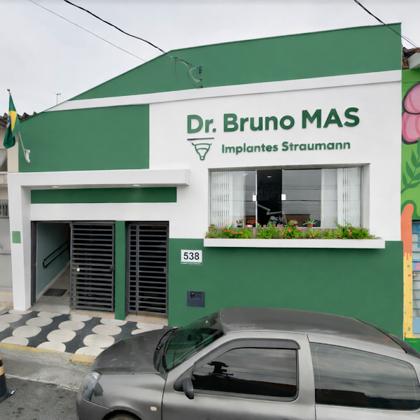 Foto 2 de Dr. Bruno MAS | Implantes Premium