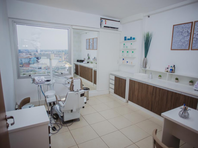 Foto 9 de Dr. Bruno Segnini - Implantes Dentários