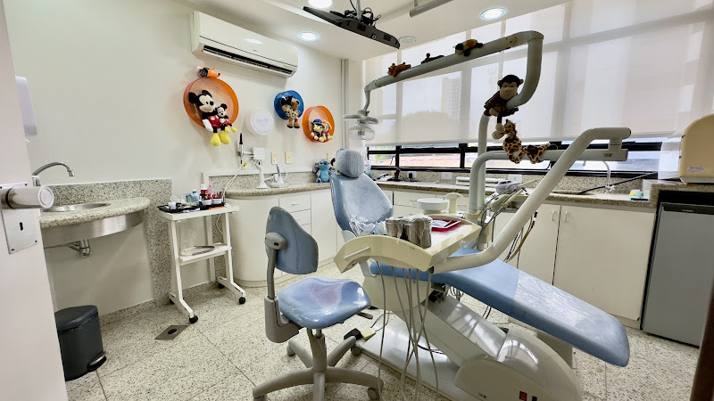 Foto 2 de Dr Cácio Paiva | Odontopediatria | Natal/RN